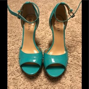 Guess wedges sz 6 1/2